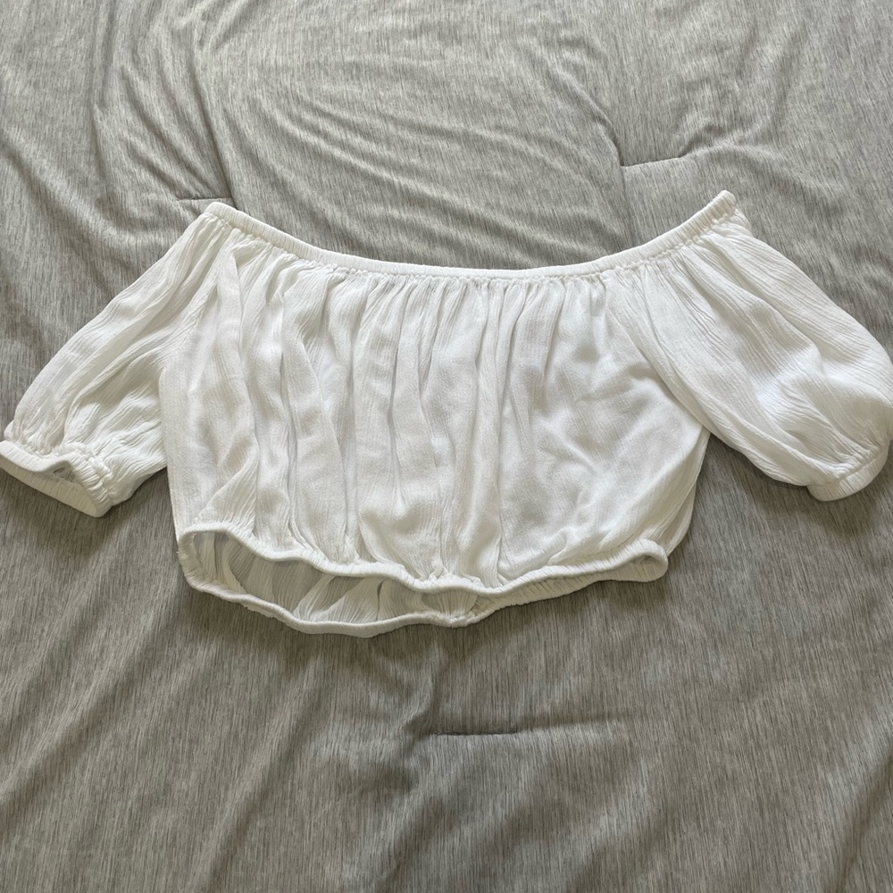 white flowy cropped blouse.